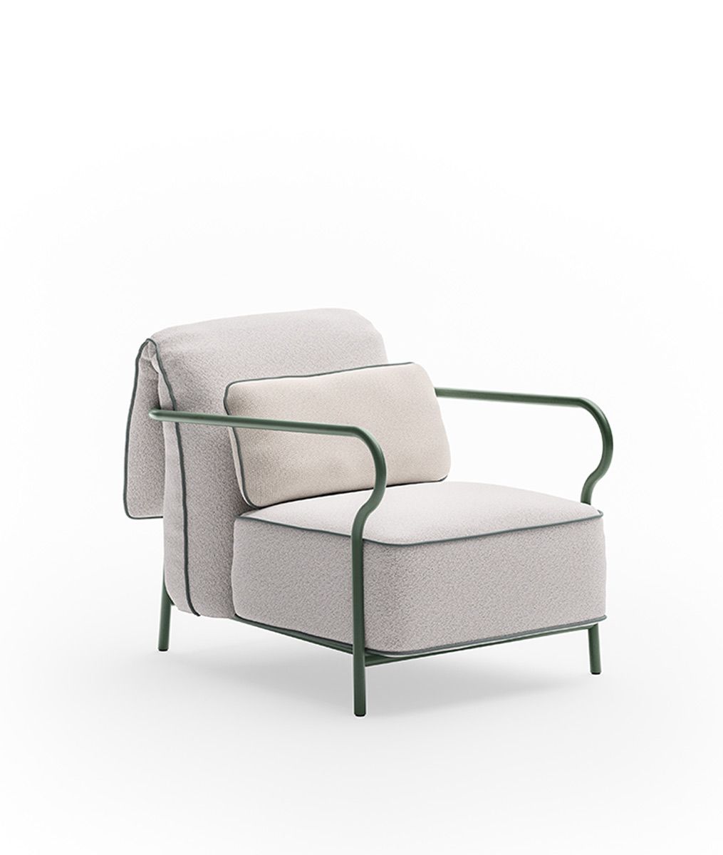 Unopiù | Poltrona Salò con cuscino di seduta e schienale