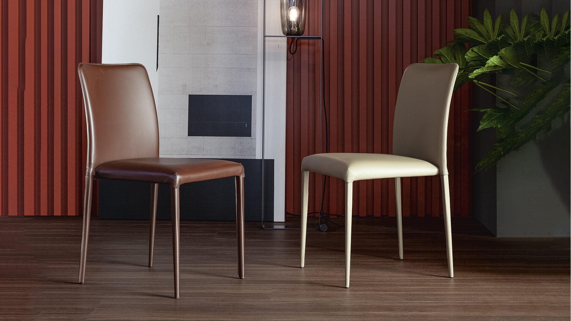 Sedia Deli Bonaldo - gambe in metallo e rivestimento in in pelle, ecopelle o cuoio