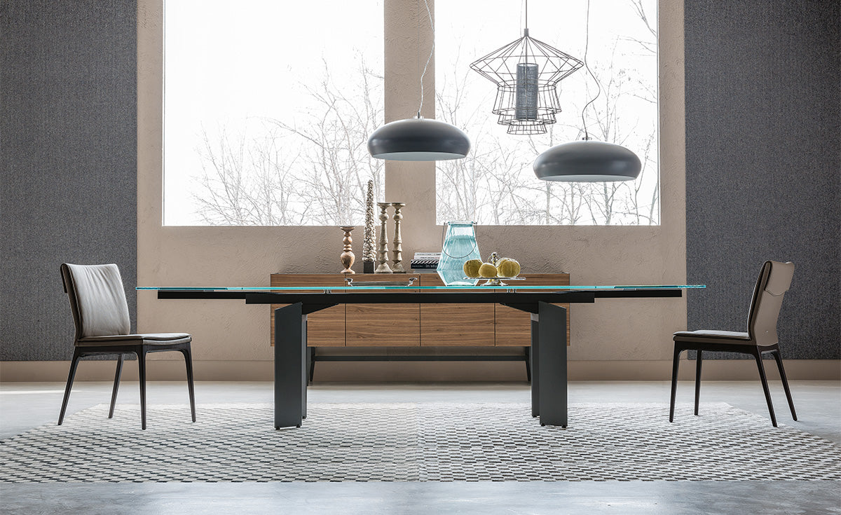 Tavolo Elan Drive Cattelan - base in acciaio, binari in alluminio e piano in cristallo