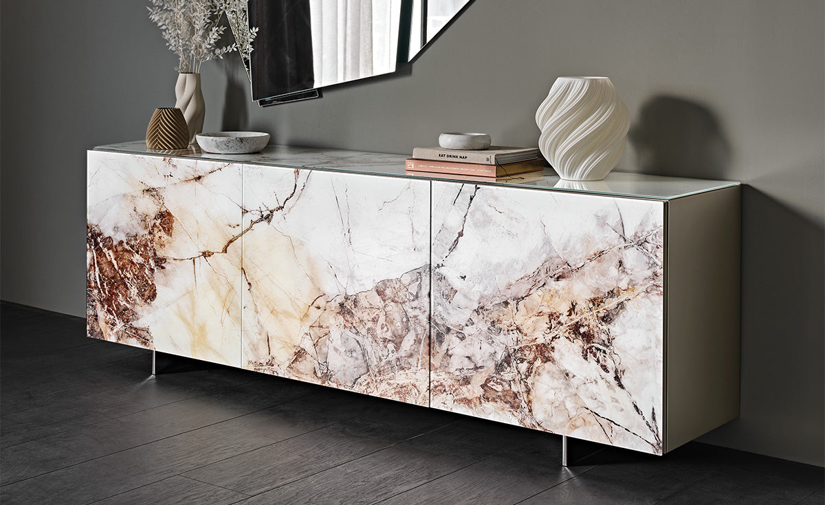 Credenza Focus Crystalart Cattelan -madia contenitore in legno, profili in alluminio, ante e ripiani interni in cristallo