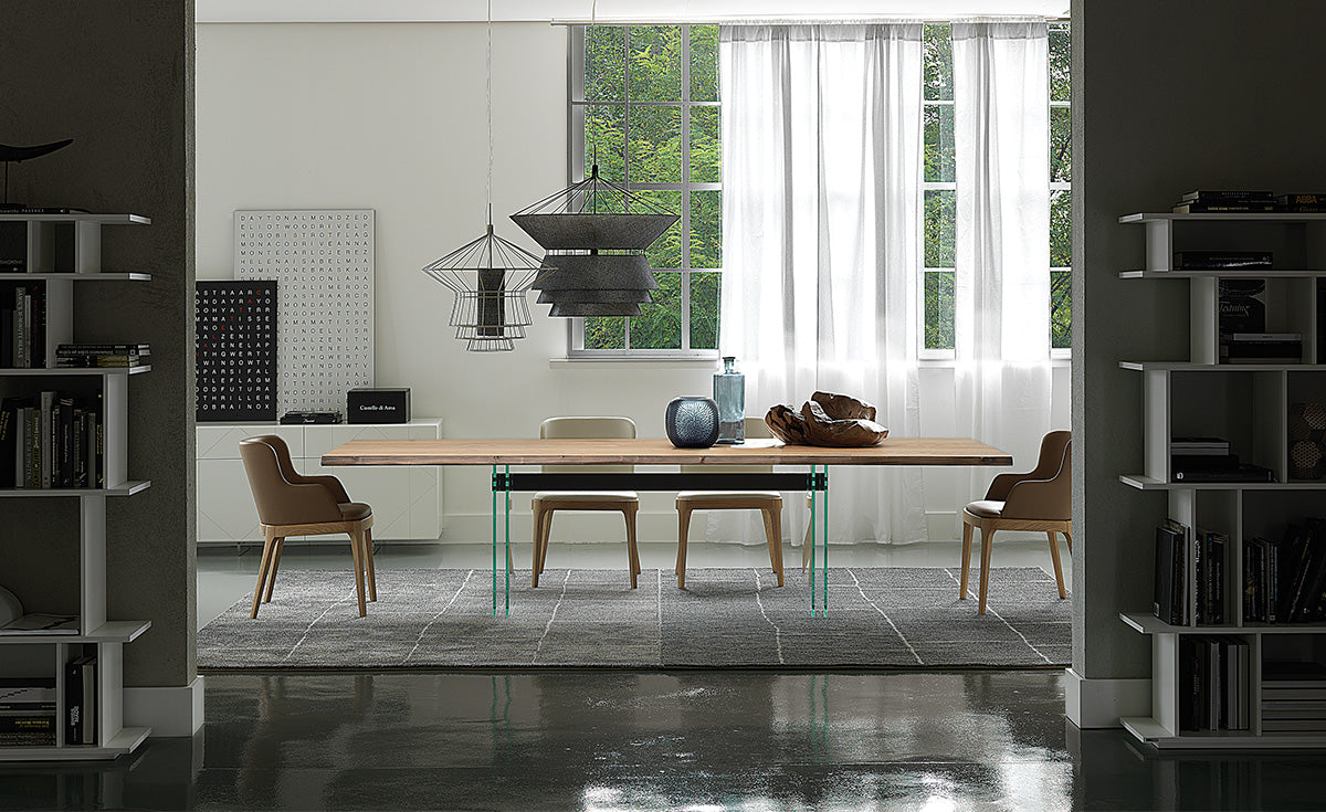 Tavolo Ikon Cattelan - base in cristallo, trave in graphite e piano in legno