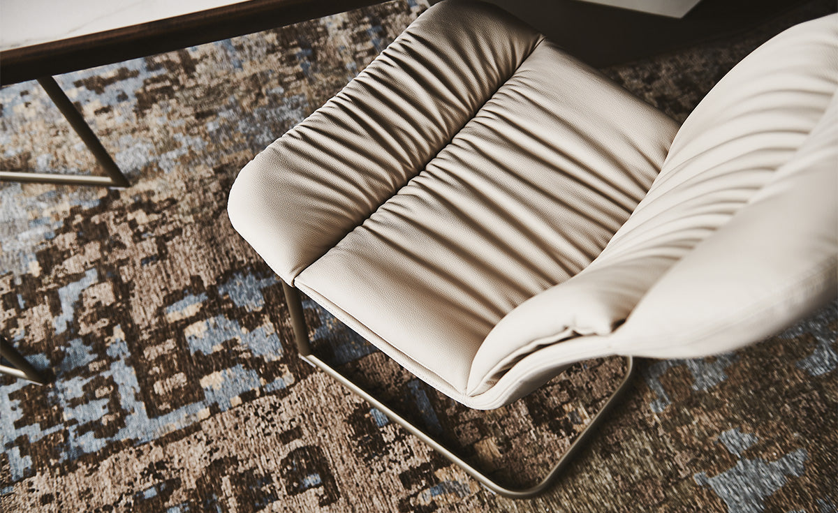 Sedia Kelly Cantilever Cattelan - struttura in acciaio e rivestimento in tessuto, synthetic nubuck, micro nubuck, ecopelle o pelle