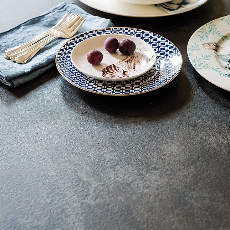 Tavolo Pedro Cattelan -base in acciaio e piano in postformato laminato