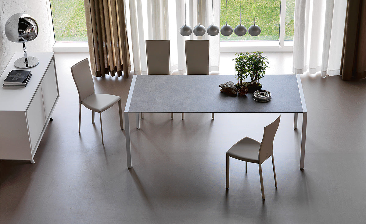 Tavolo Pedro Drive Cattelan -base in acciaio e piano in postformato laminato