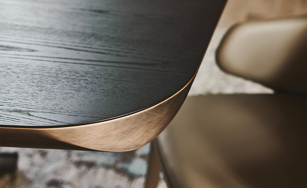 Tavolo Planer Wood Cattelan - base in acciaio e piano in legno (Versione B: piano a botte con bordi bisellati)