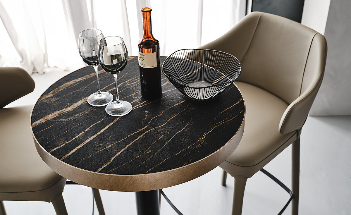 Tavolo Ribot Keramik Cattelan - base e cornice del top in acciaio e piano in ceramica