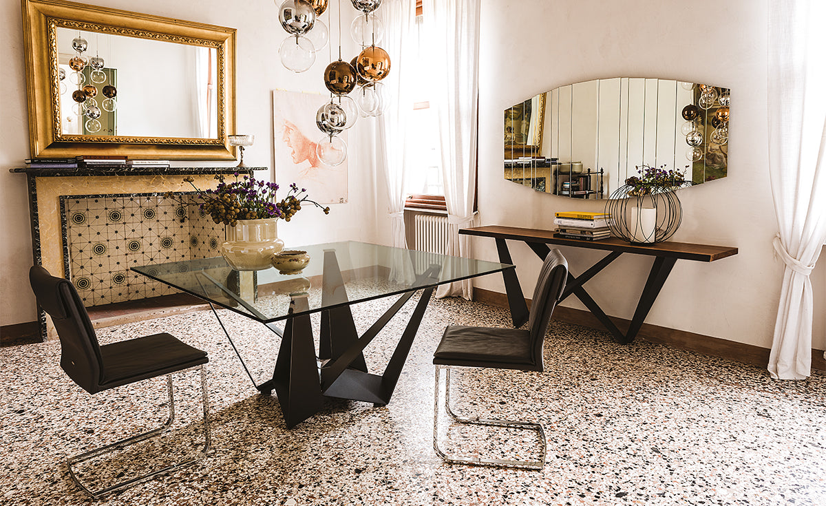 Tavolo Skorpio Cattelan - base in acciaio e piano in cristallo